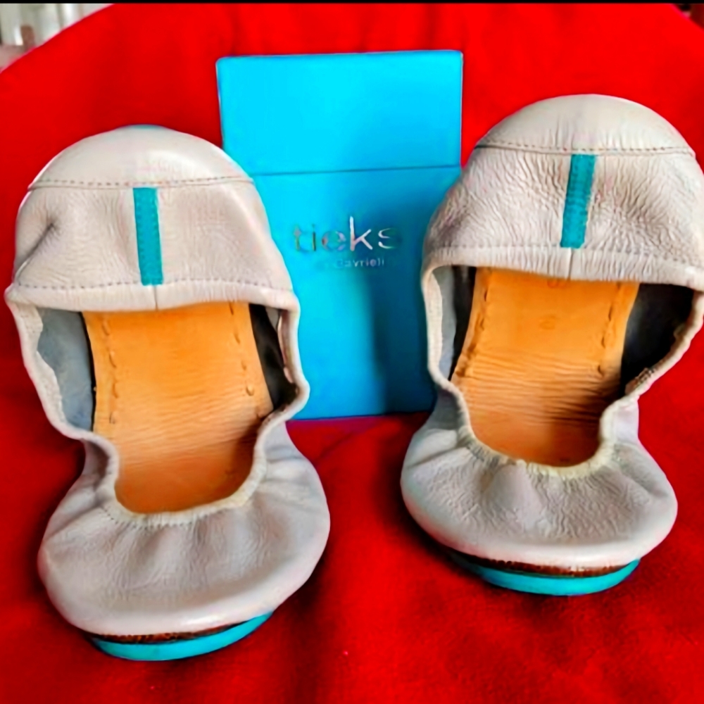 Tieks Size 10 - Feather Grey